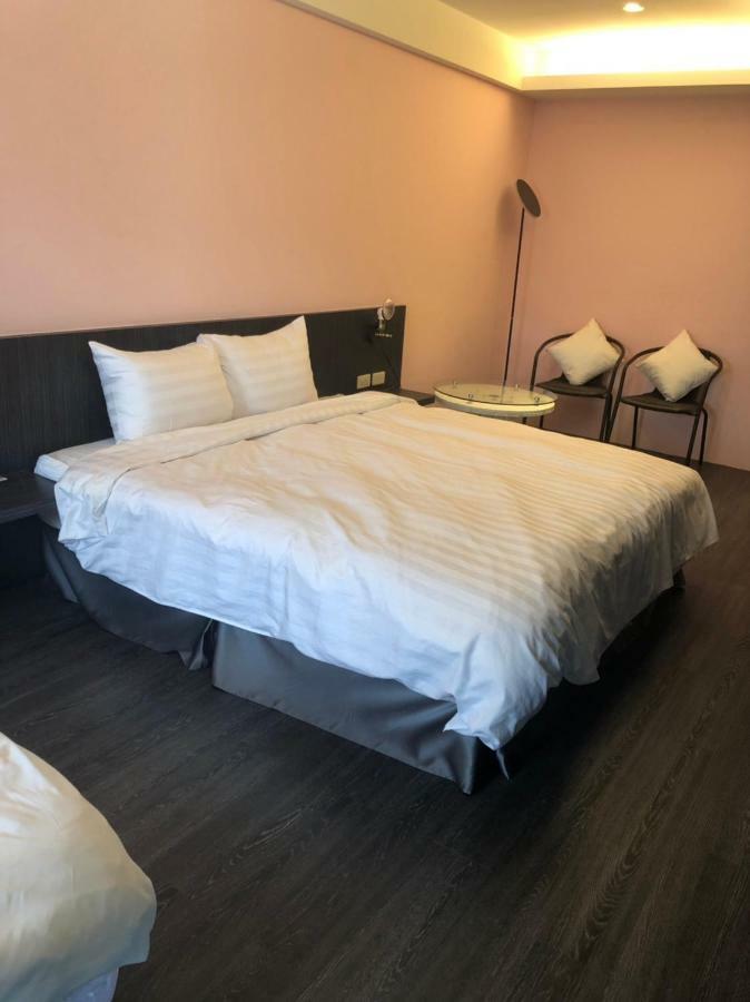 Tian Fang Ye Tan Hotel Yilan Buitenkant foto